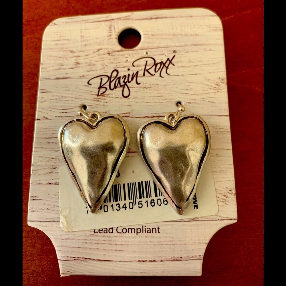 Heart dangle earrings